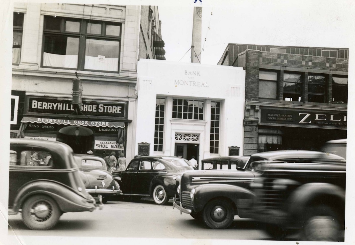 1939 - Storefronts on Portage Avenue between Carlton and Hargrave Streets