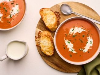 Recipe for Tomato Soup With Cheesy Crostinis