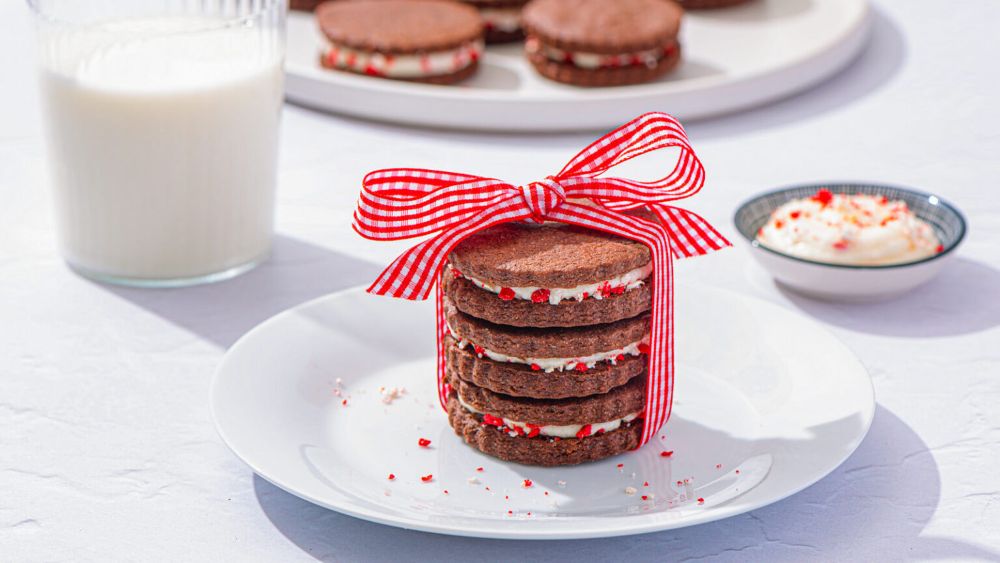 Recipe for Velvety Chocolate Peppermint Cookies