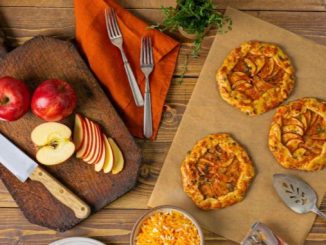 Recipe for Mini Apple Cheddar Galette