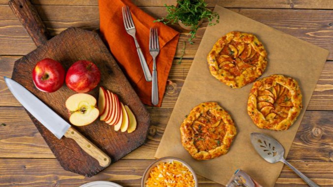 Recipe for Mini Apple Cheddar Galette
