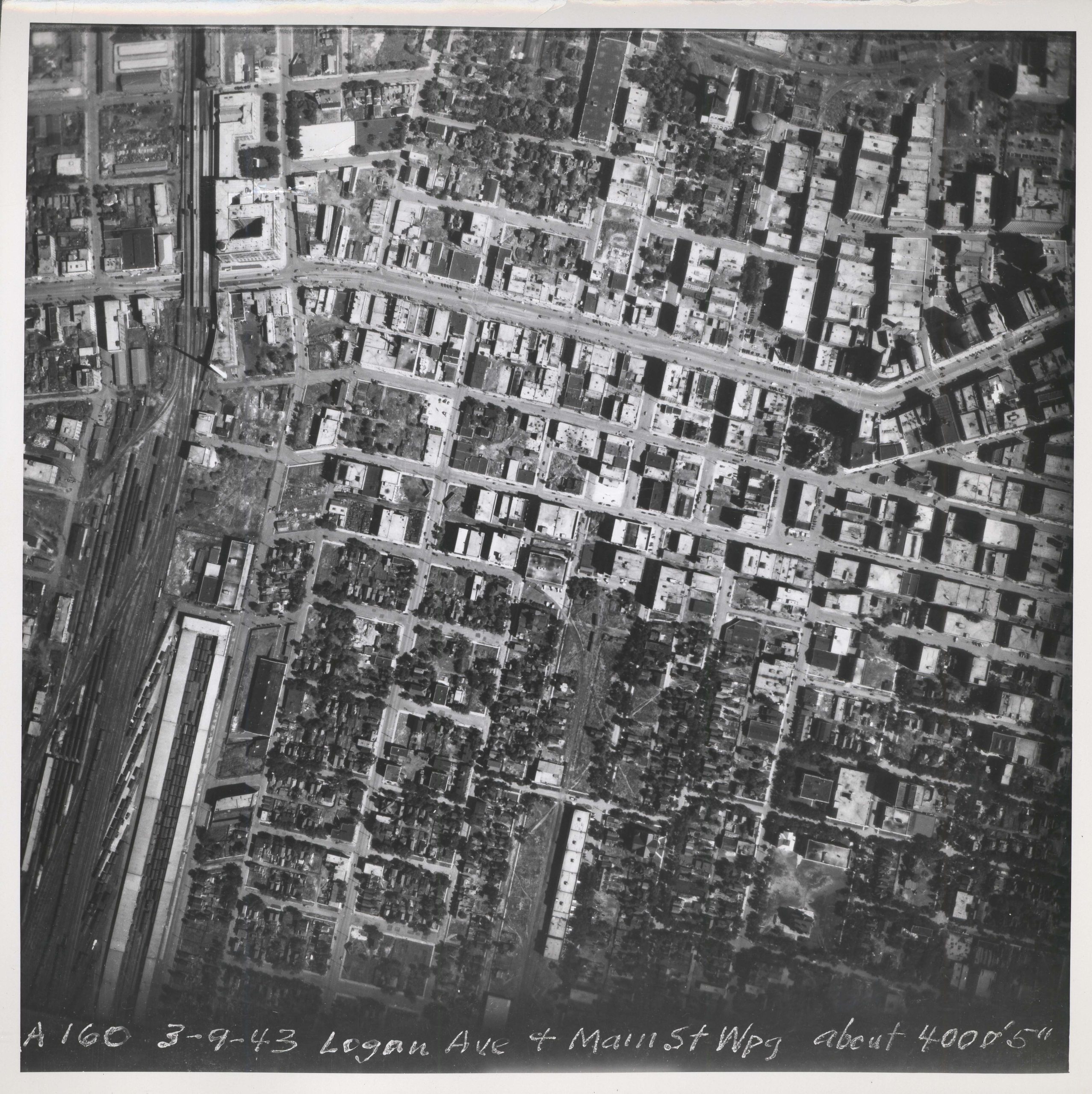 1943-Logan Avenue and Main Street-aerielview